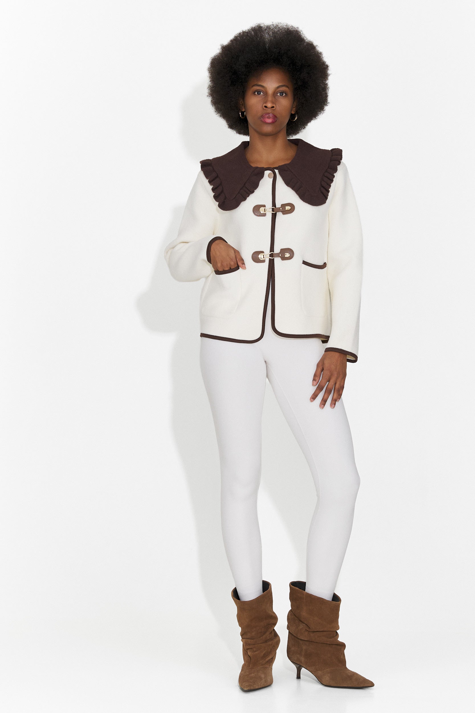 Jacheta dama eleganta crem Atila Bogas