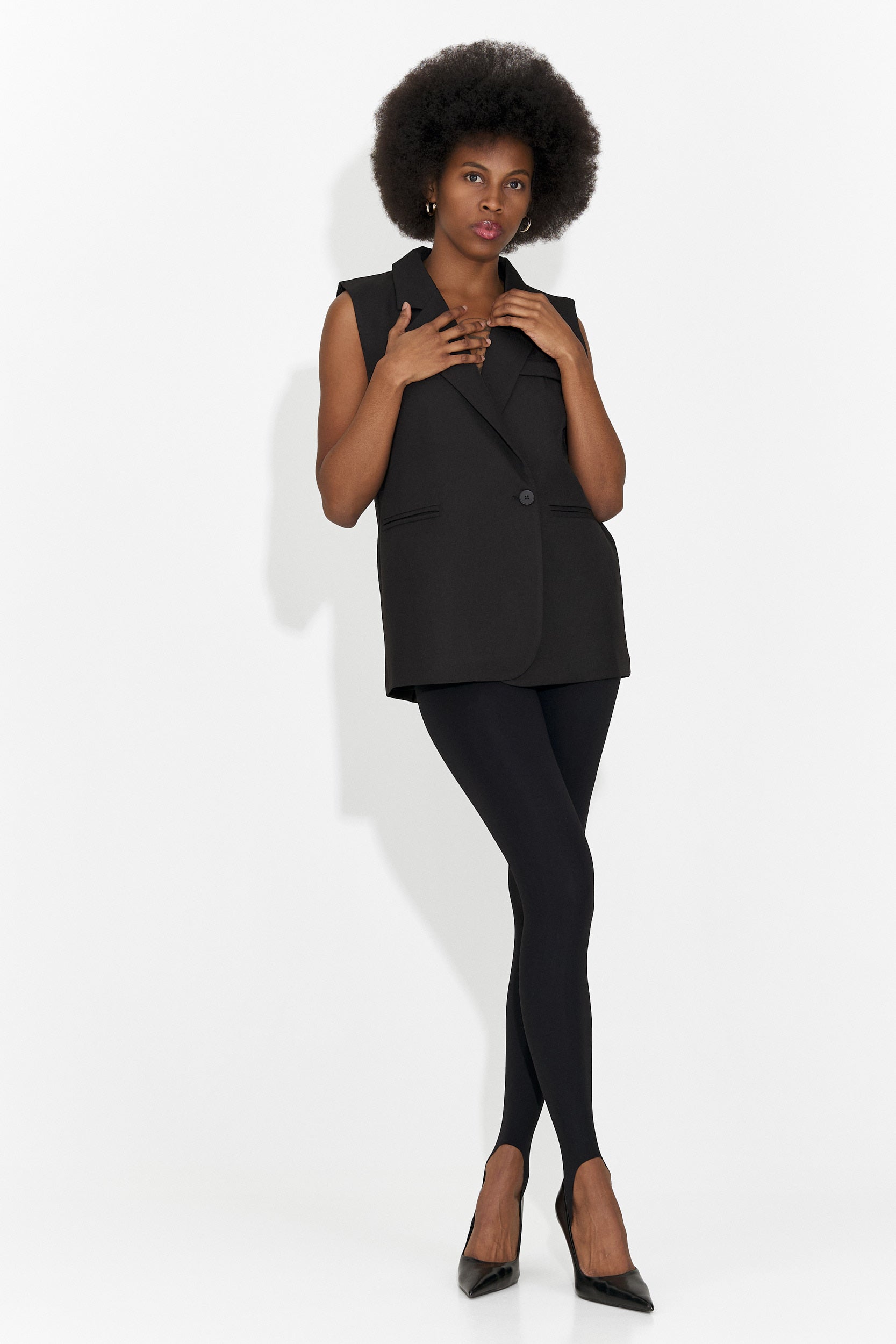 Vesta dama eleganta neagra Ciela Bogas