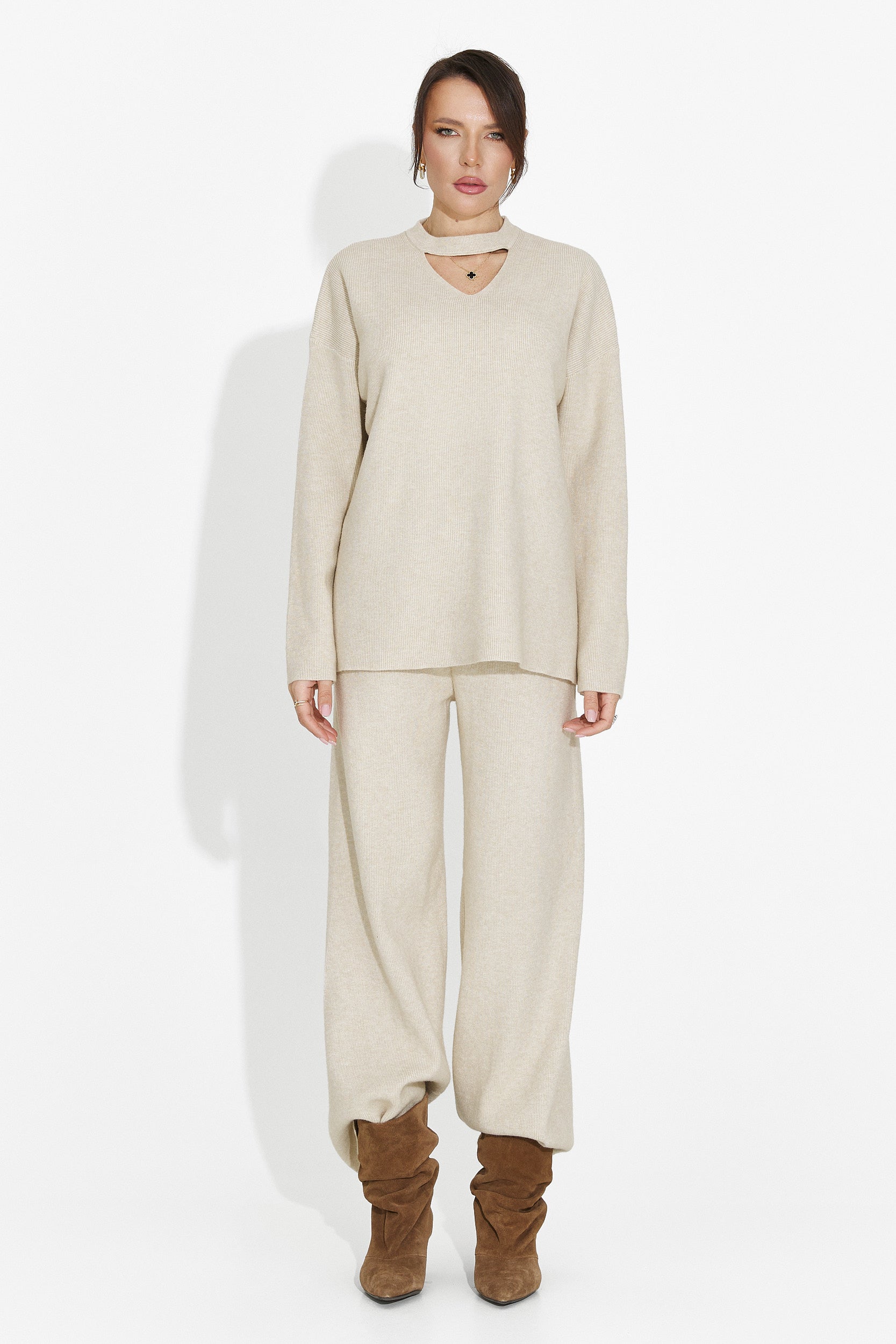 Compleu cu pantaloni bej Kania Bogas