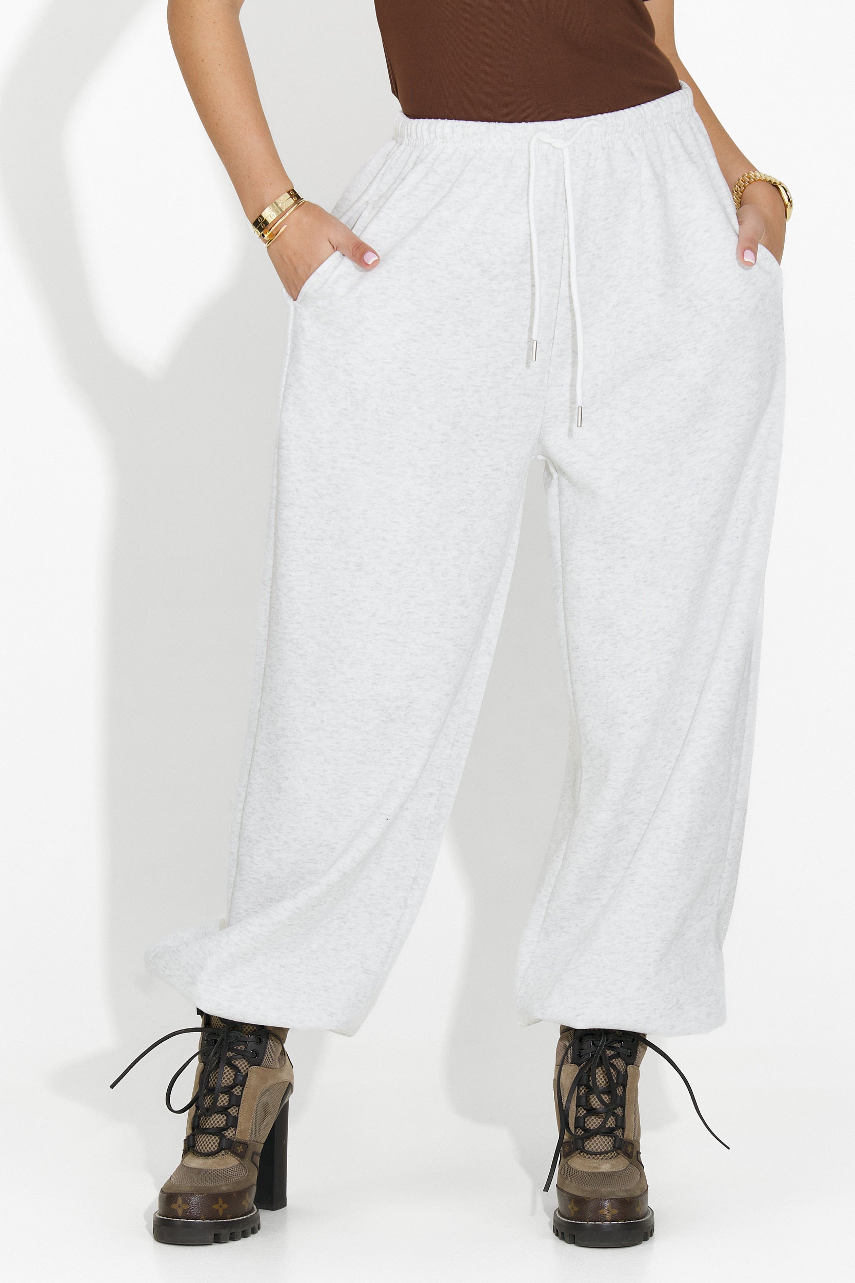 Pantaloni dama casual gri Isoria Bogas