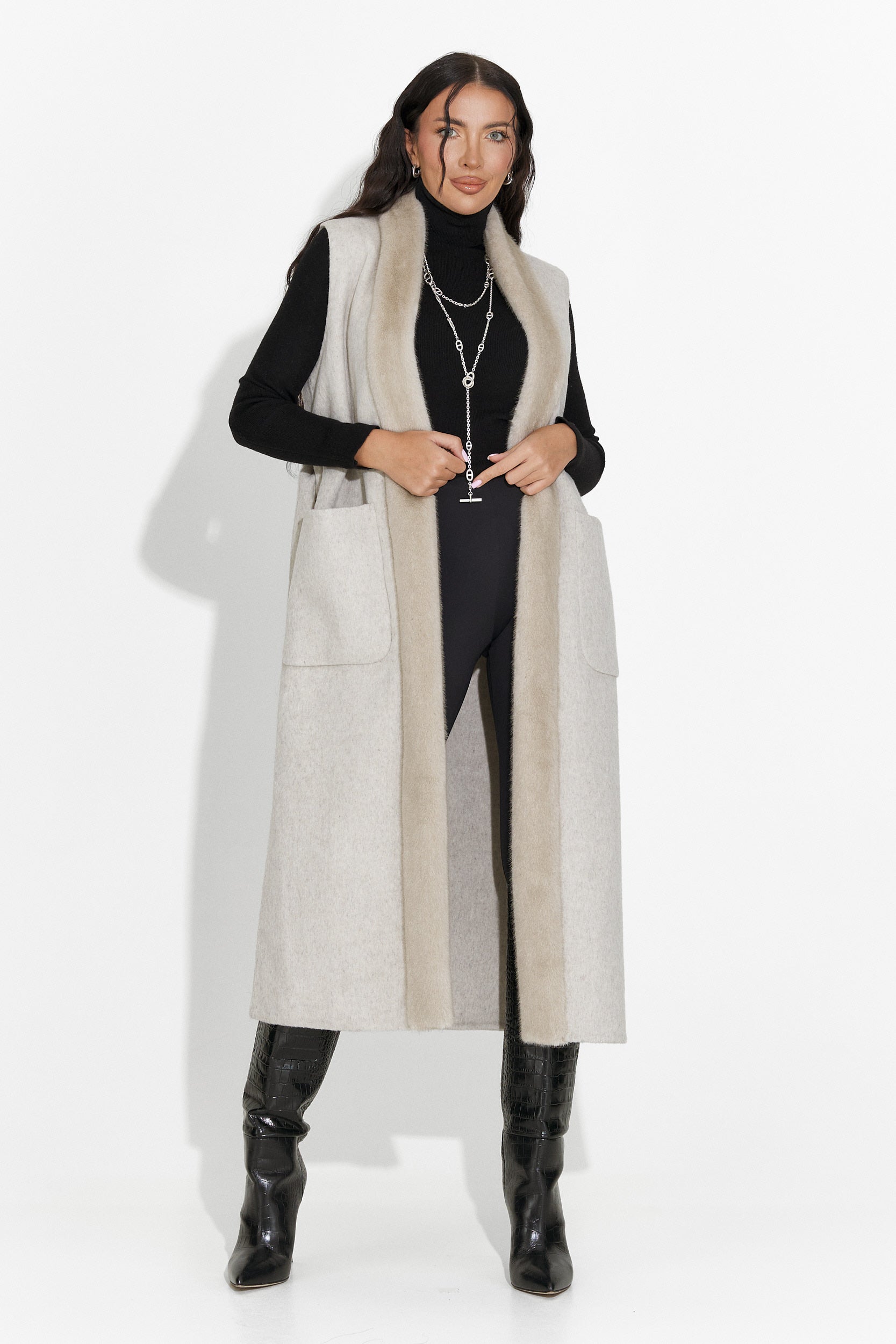 Vesta dama eleganta bej Brania Bogas